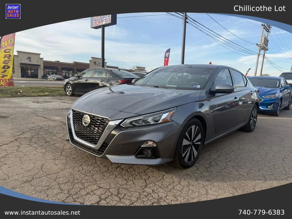 Gray 2019 Nissan Altima 2.5 SV Sedan 4D for sale in Chillicothe, OH
