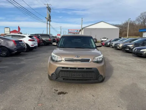 Photos of 2016 Kia Soul Wagon 4D for sale in Chillicothe, OH at Instant Auto Sales Chillicothe