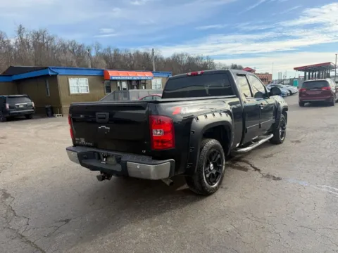 More photos of 2012 Chevrolet Silverado 1500 Extended Cab LT Pickup 4D 6 1/2 ft at Instant Auto Sales Chillicothe, OH