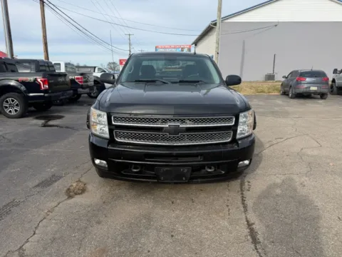 Photos of 2012 Chevrolet Silverado 1500 Extended Cab LT Pickup 4D 6 1/2 ft for sale in Chillicothe, OH at Instant Auto Sales Chillicothe