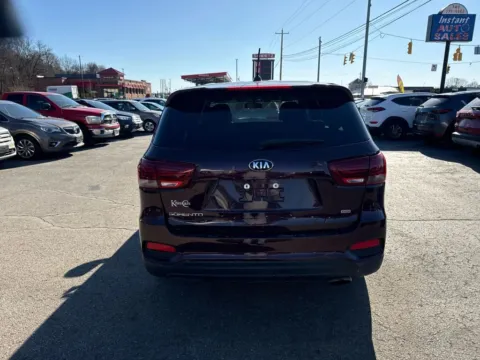 More photos of 2019 Kia Sorento LX Sport Utility 4D at Instant Auto Sales Chillicothe, OH