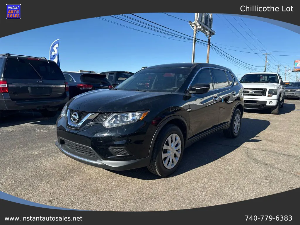 Black 2015 Nissan Rogue S Sport Utility 4D for sale in Chillicothe, OH
