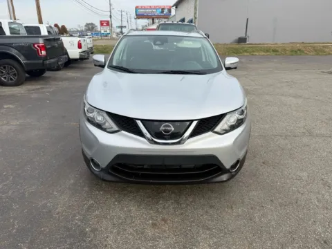 Photos of 2017 Nissan Rogue Sport SL Sport Utility 4D for sale in Chillicothe, OH at Instant Auto Sales Chillicothe