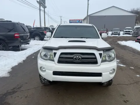 Photos of 2009 Toyota Tacoma Double Cab Pickup 4D 6 ft for sale in Chillicothe, OH at Instant Auto Sales Chillicothe