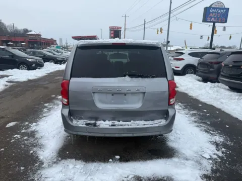 More photos of 2016 Dodge Grand Caravan Passenger SE Minivan 4D at Instant Auto Sales Chillicothe, OH