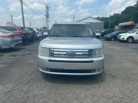Photos of 2011 Ford Flex SEL Sport Utility 4D for sale in Chillicothe, OH at Instant Auto Sales Chillicothe