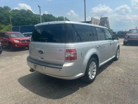 More photos of 2011 Ford Flex SEL Sport Utility 4D at Instant Auto Sales Chillicothe, OH
