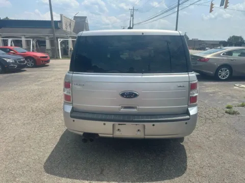 More photos of 2011 Ford Flex SEL Sport Utility 4D at Instant Auto Sales Chillicothe, OH