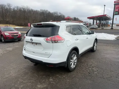 More photos of 2016 Nissan Rogue SV Sport Utility 4D at Instant Auto Sales Chillicothe, OH