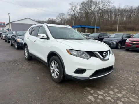 Another view of 2016 Nissan Rogue SV Sport Utility 4D for sale in Chillicothe, OH at Instant Auto Sales Chillicothe