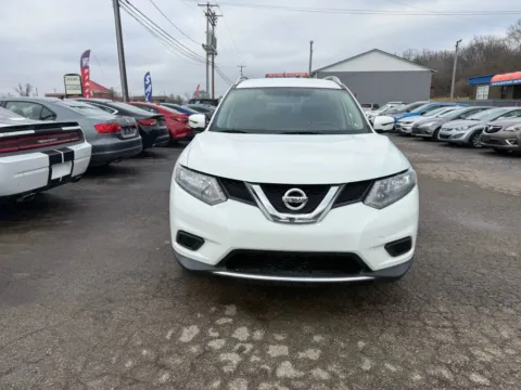 Photos of 2016 Nissan Rogue SV Sport Utility 4D for sale in Chillicothe, OH at Instant Auto Sales Chillicothe
