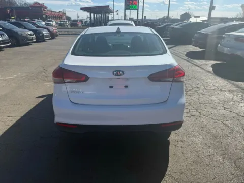 More photos of 2018 Kia Forte LX Sedan 4D at Instant Auto Sales Chillicothe, OH