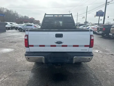 More photos of 2015 Ford F250 Super Duty Crew Cab XLT Pickup 4D 6 3/4 ft at Instant Auto Sales Chillicothe, OH