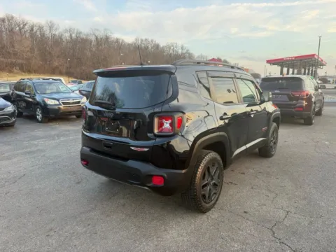 Photos of 2018 Jeep Renegade Trailhawk Sport Utility 4D for sale in Chillicothe, OH at Instant Auto Sales Chillicothe