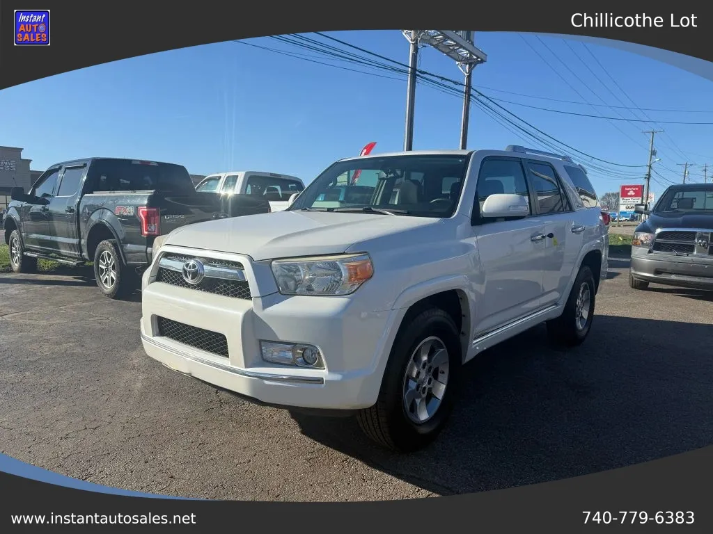 White 2013 Toyota 4Runner SR5 Sport Utility 4D for sale in Chillicothe, OH