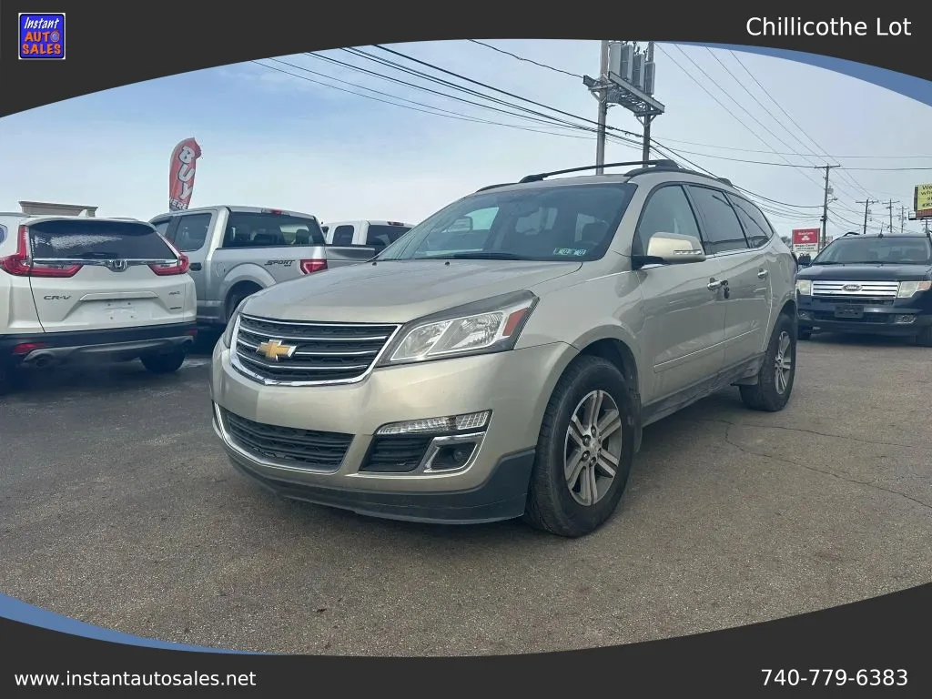 Gray 2016 Chevrolet Traverse LT Sport Utility 4D for sale in Chillicothe, OH