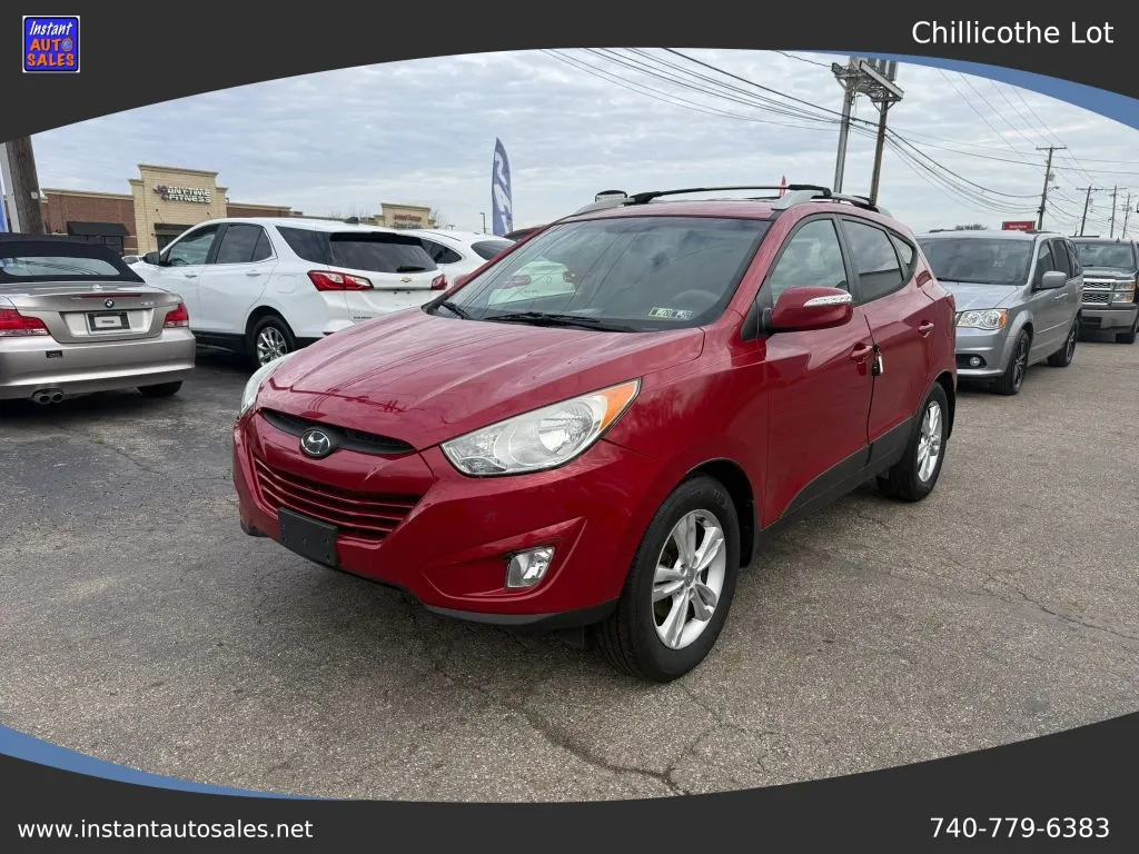 Red 2013 Hyundai Tucson GLS Sport Utility 4D for sale in Chillicothe, OH