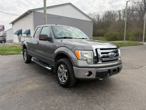 Another view of 2009 Ford F-150 Super Cab XLT Pickup 4D 6 1/2 ft for sale in Chillicothe, OH at Instant Auto Sales Chillicothe
