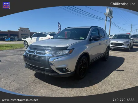 Silver 2018 Mitsubishi Outlander ES Sport Utility 4D for sale in Chillicothe, OH