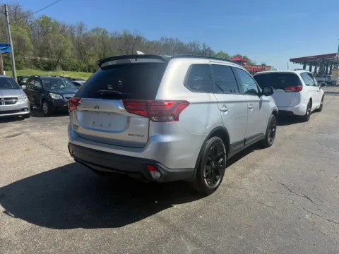 More photos of 2018 Mitsubishi Outlander ES Sport Utility 4D at Instant Auto Sales Chillicothe, OH