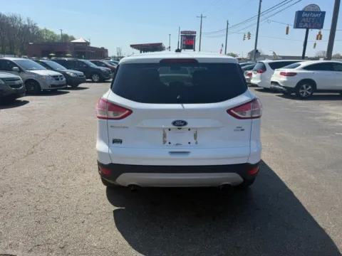 More photos of 2015 Ford Escape SE Sport Utility 4D at Instant Auto Sales Chillicothe, OH