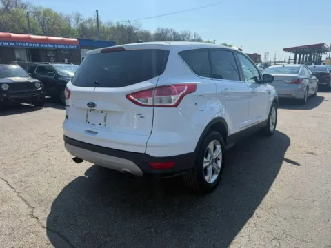 More photos of 2015 Ford Escape SE Sport Utility 4D at Instant Auto Sales Chillicothe, OH
