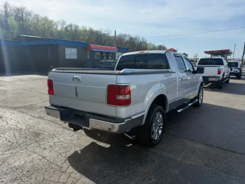 More photos of 2007 Lincoln Mark LT Pickup 4D 5 1/2 ft at Instant Auto Sales Chillicothe, OH