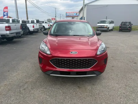 Photos of 2022 Ford Escape SE Sport Utility 4D for sale in Chillicothe, OH at Instant Auto Sales Chillicothe
