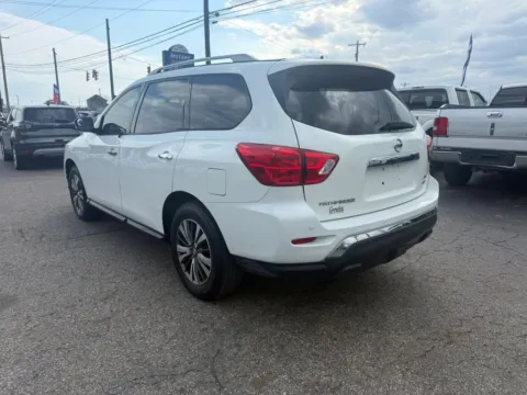 More photos of 2018 Nissan Pathfinder SV Sport Utility 4D at Instant Auto Sales Chillicothe, OH