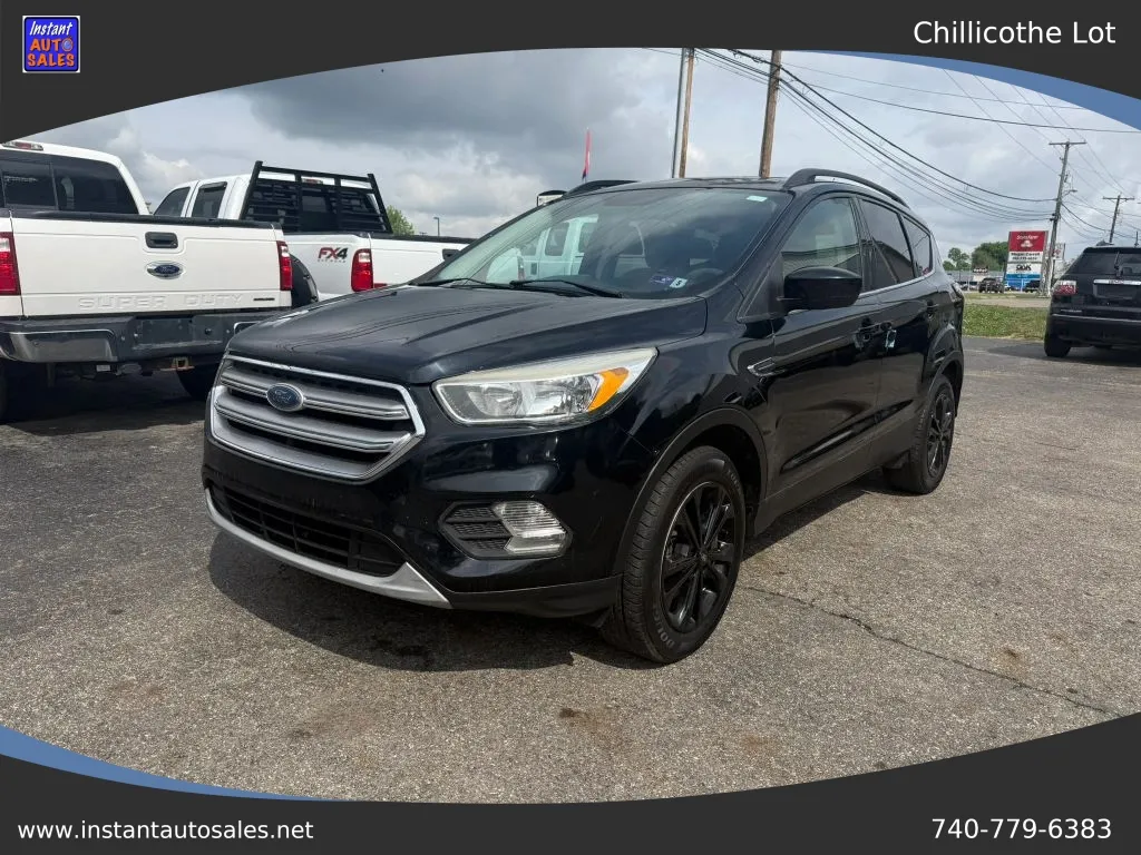 Black 2018 Ford Escape SE Sport Utility 4D for sale in Chillicothe, OH