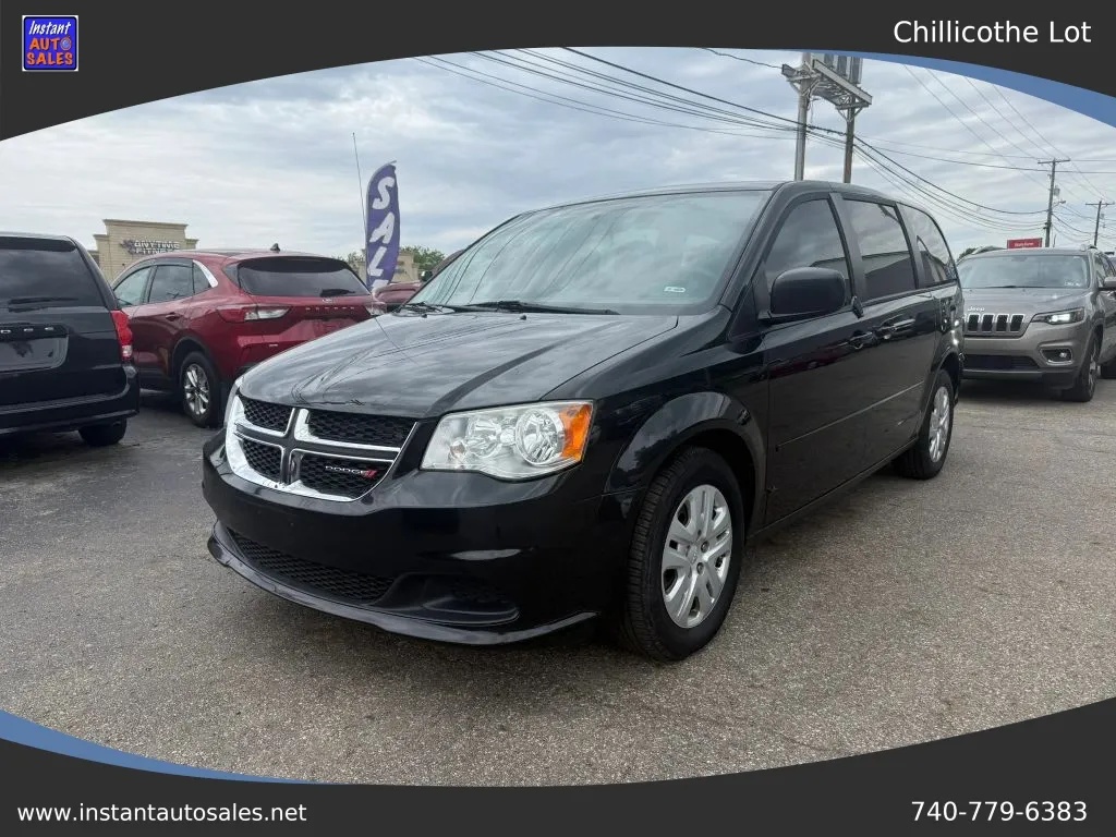 Black 2015 Dodge Grand Caravan Passenger SE Minivan 4D for sale in Chillicothe, OH