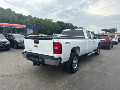 More photos of 2013 Chevrolet Silverado 2500 HD Crew Cab Work Truck Pickup 4D 8 ft at Instant Auto Sales Chillicothe, OH