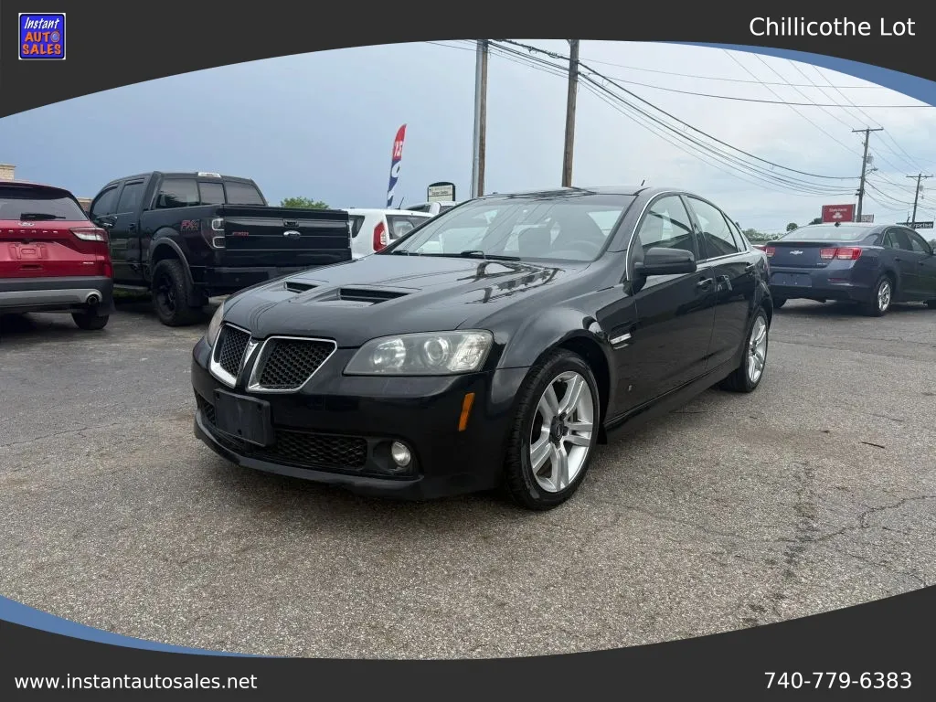 2009 Pontiac G8 -'s photo