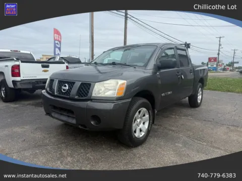 Gray 2006 Nissan Titan Crew Cab XE Pickup 4D 5 1/2 ft for sale in Chillicothe, OH