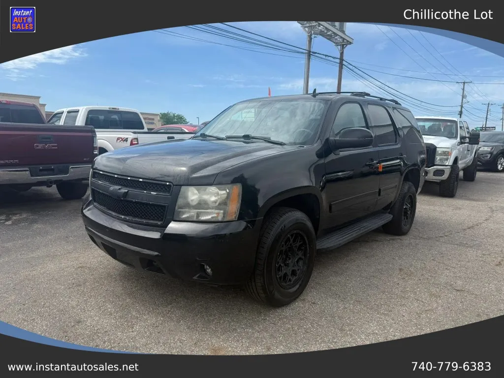 Black 2011 Chevrolet Tahoe LT Sport Utility 4D for sale in Chillicothe, OH