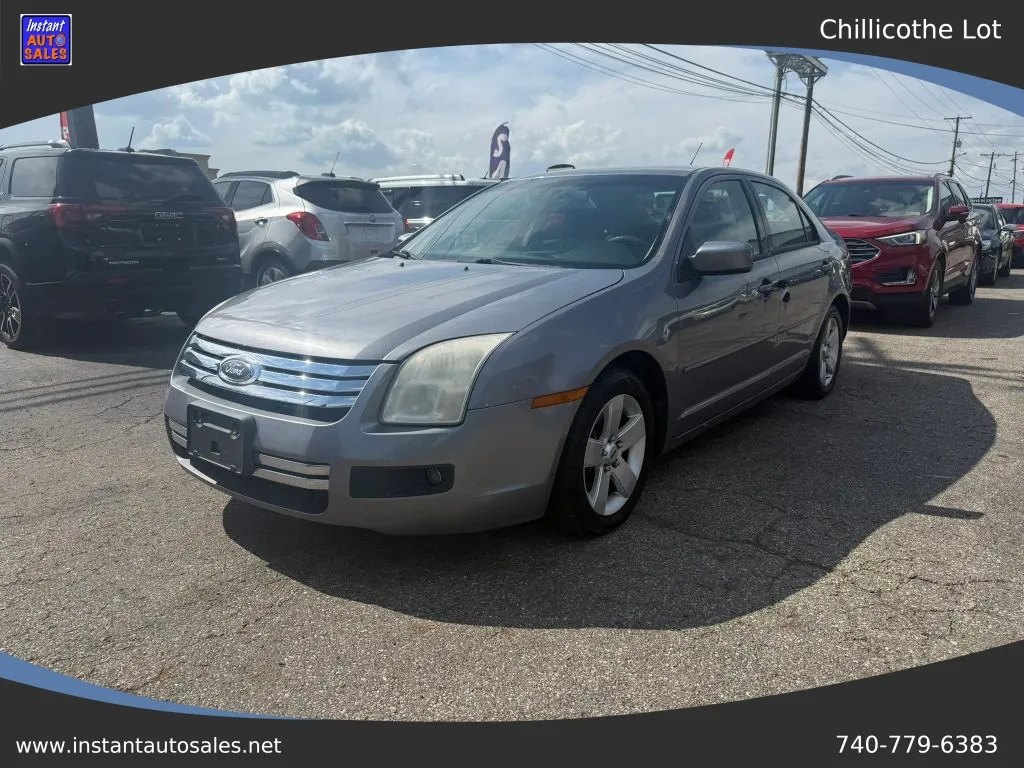 Silver 2007 Ford Fusion SE Sedan 4D for sale in Chillicothe, OH