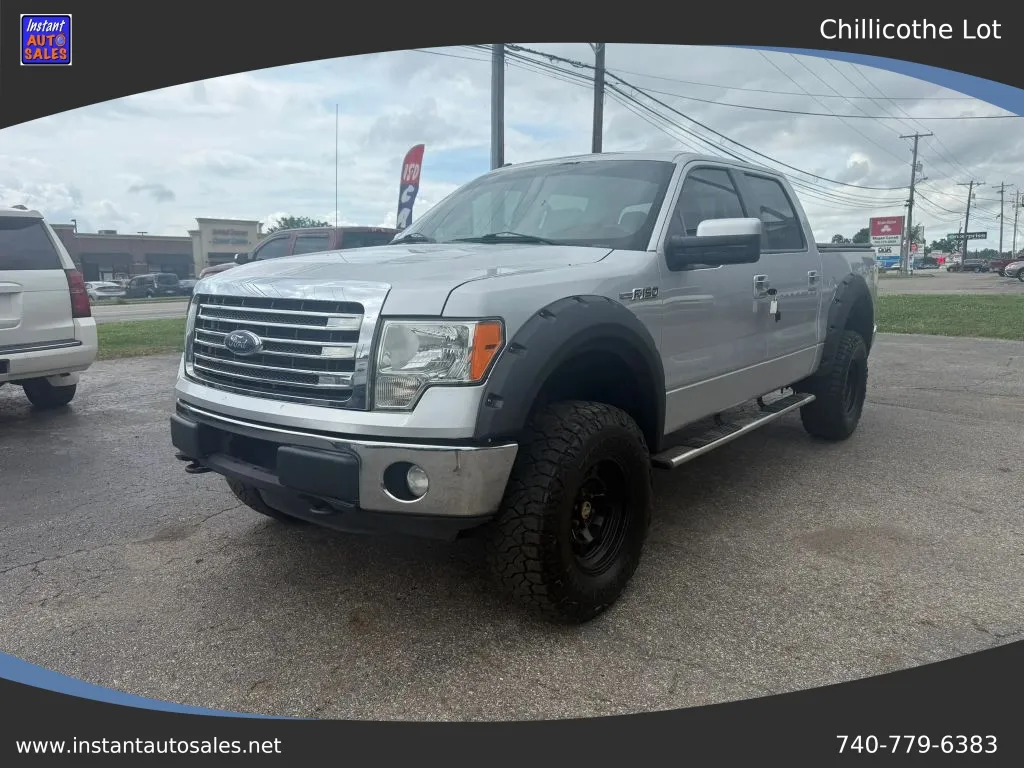 Gray 2013 Ford F-150 SuperCrew Cab Lariat Pickup 4D 5 1/2 ft for sale in Chillicothe, OH