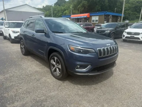 Another view of 2019 Jeep Cherokee Limited Sport Utility 4D for sale in Chillicothe, OH at Instant Auto Sales Chillicothe