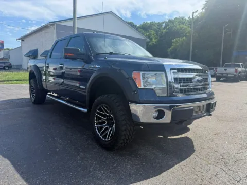 Another view of 2013 Ford F-150 SuperCrew Cab XLT Pickup 4D 6 1/2 ft for sale in Chillicothe, OH at Instant Auto Sales Chillicothe