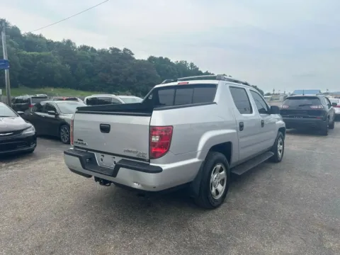 More photos of 2009 Honda Ridgeline RT Pickup 4D 5 ft at Instant Auto Sales Chillicothe, OH