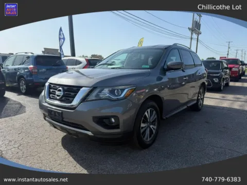 Gray 2017 Nissan Pathfinder SV Sport Utility 4D for sale in Chillicothe, OH