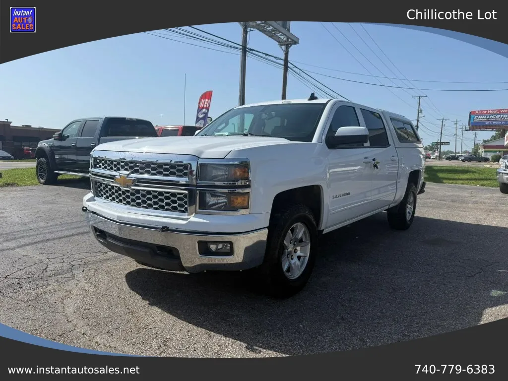 White 2015 Chevrolet Silverado 1500 Crew Cab LT Pickup 4D 5 3/4 ft for sale in Chillicothe, OH