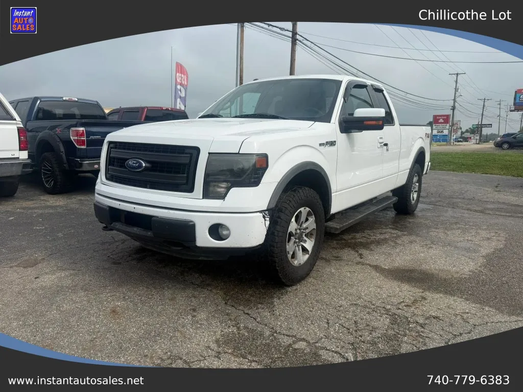 White 2013 Ford F-150 Super Cab FX4 Pickup 4D 6 1/2 ft for sale in Chillicothe, OH