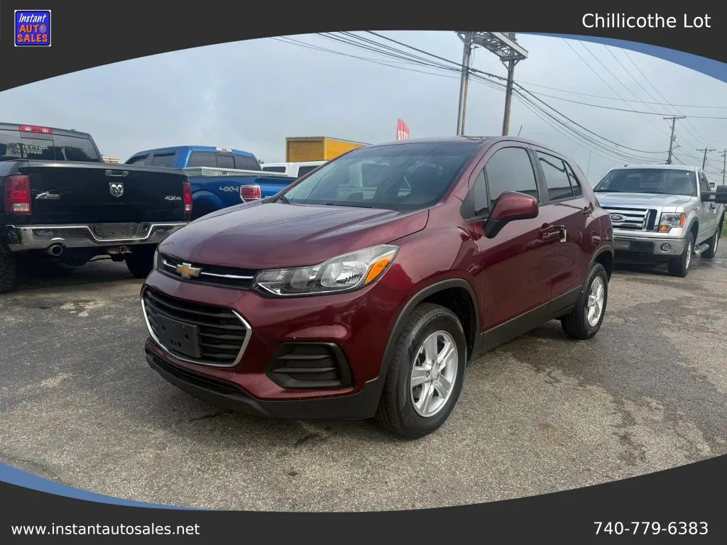 Red 2017 Chevrolet Trax LS Sport Utility 4D for sale in Chillicothe, OH