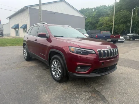 Another view of 2021 Jeep Cherokee Latitude Lux Sport Utility 4D for sale in Chillicothe, OH at Instant Auto Sales Chillicothe