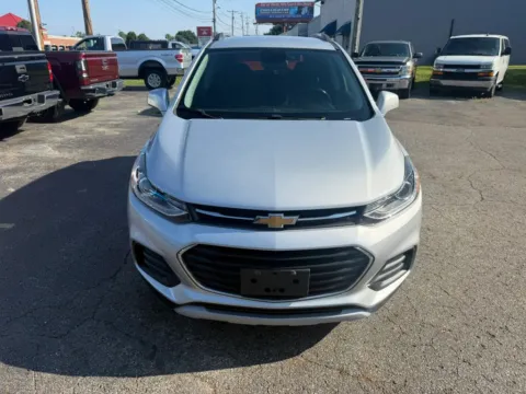 Photos of 2019 Chevrolet Trax LT Sport Utility 4D for sale in Chillicothe, OH at Instant Auto Sales Chillicothe