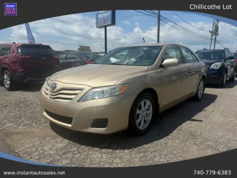 Beige 2011 Toyota Camry LE Sedan 4D for sale in Chillicothe, OH