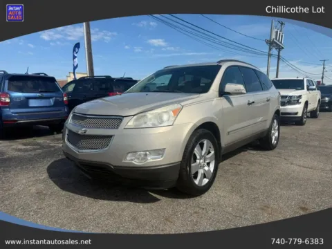 Beige 2009 Chevrolet Traverse LTZ Sport Utility 4D for sale in Chillicothe, OH