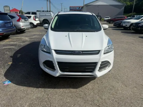 Photos of 2014 Ford Escape SE Sport Utility 4D for sale in Chillicothe, OH at Instant Auto Sales Chillicothe