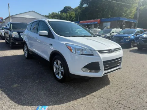 Another view of 2014 Ford Escape SE Sport Utility 4D for sale in Chillicothe, OH at Instant Auto Sales Chillicothe